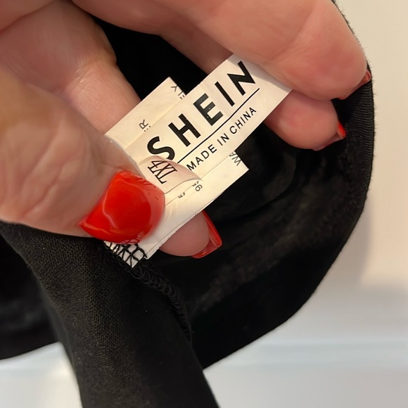 SHEIN 4 XL short sleeve T-shirt top skull and sheer neckline Never worn - Picture 4 of 5